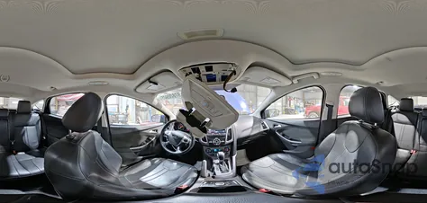 2014 Ford Focus Titanium z USA, uszkodzony, nr VIN 1FADP3N2XEL254237